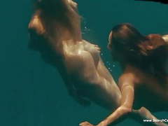 Find-Best-Tits.com presents: Kelly brook & jessica szohr nude & sexy - piranha - hd