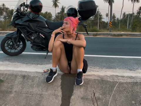 Find-Best-Tits.com presents: Motorbike girlfriend peeing on the roadside