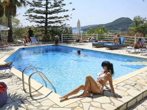 Find-Best-Tits.com presents: Public! stranger fucks me in the middle of the hotel pool!